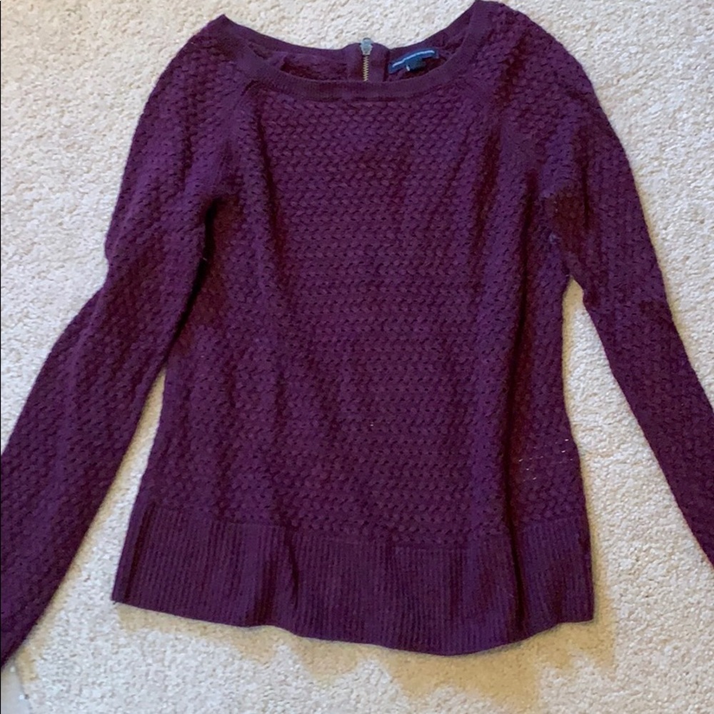 American Eagle Sweater